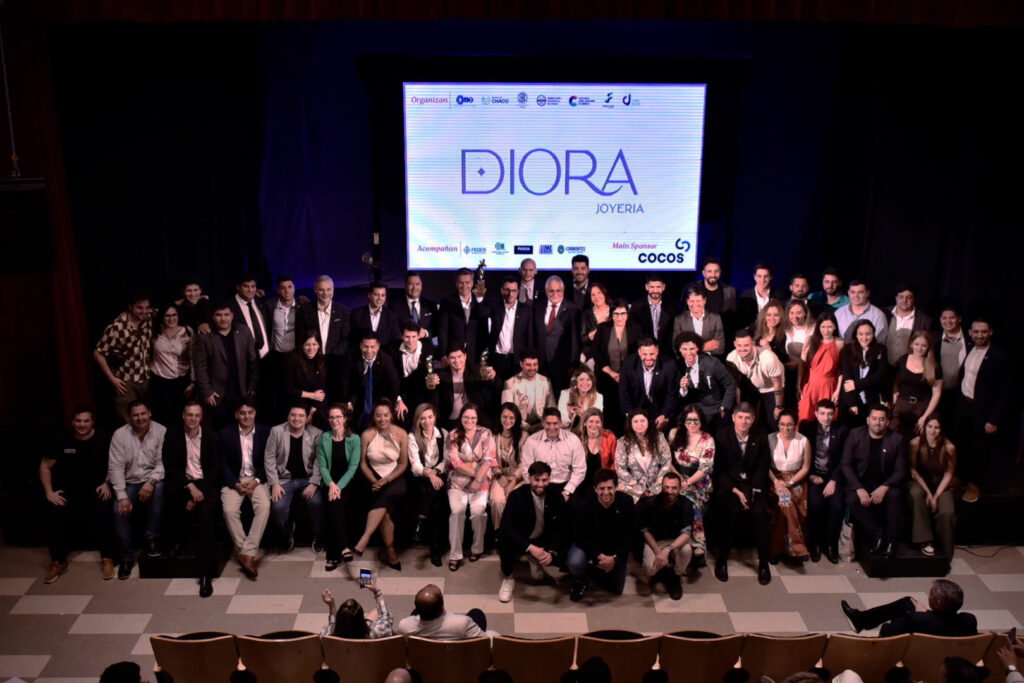 Diego Alvarado Magalí Toledo Plot Center